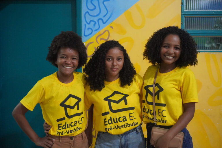 Da esquerda para a direita – Lucilia Batista, Jane Kelly e Luciana Batista